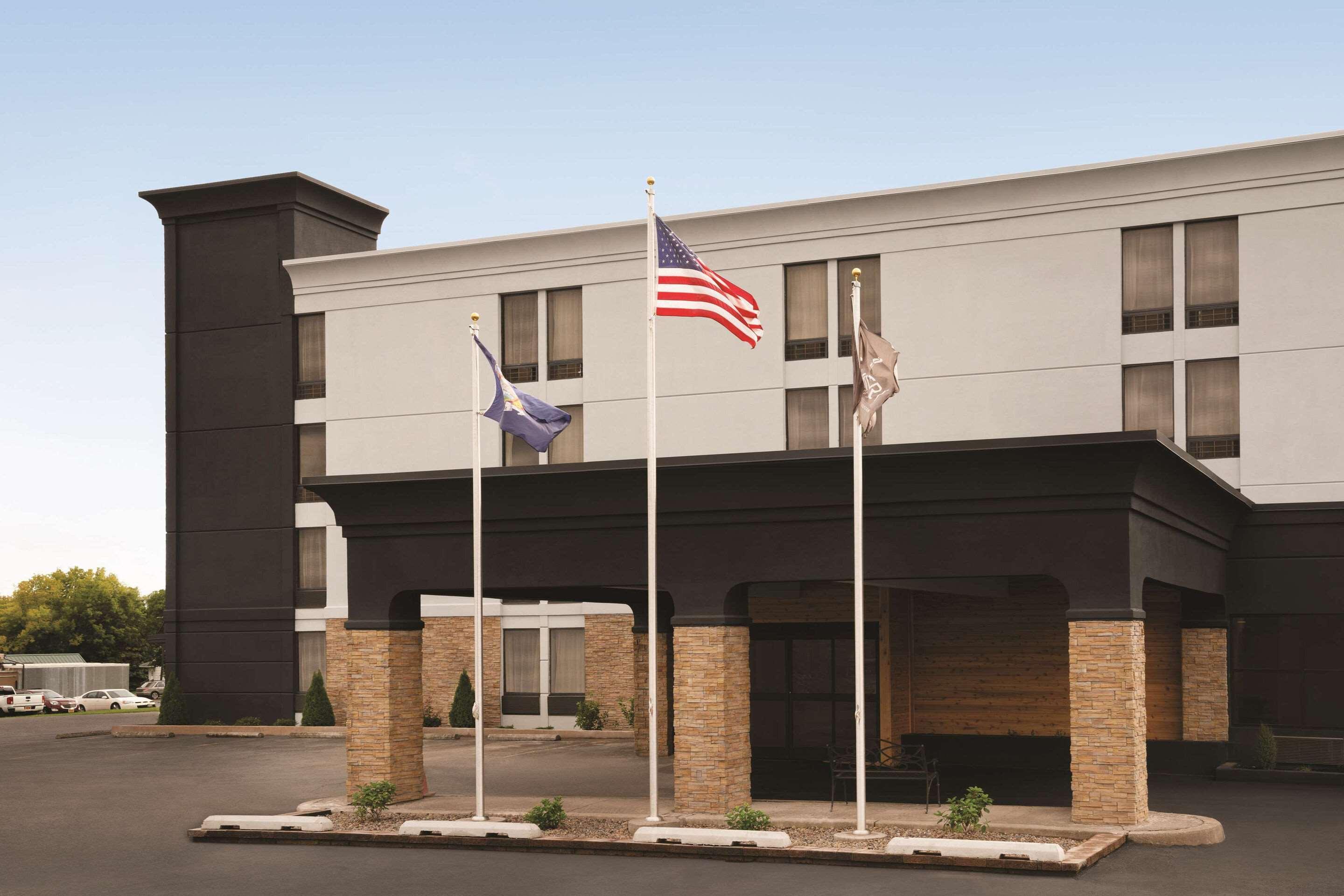 Comfort Inn & Suites Liverpool - Syracuse North Dış mekan fotoğraf