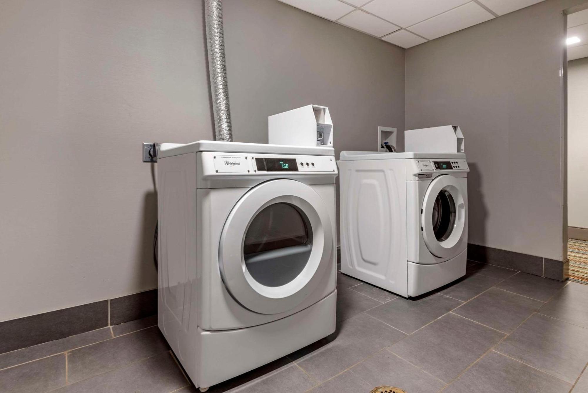 Comfort Inn & Suites Liverpool - Syracuse North Dış mekan fotoğraf